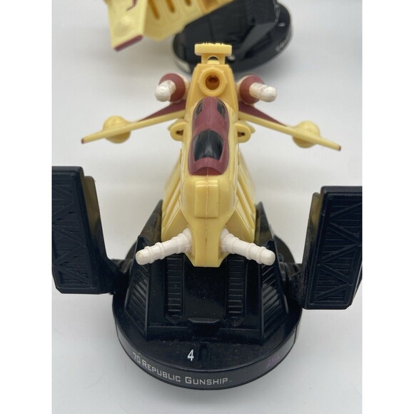 Attacktix Star Wars Battle Master Set AT-RT & Republic Gunship 4 Pieces Hasbro - Picture 5 of 16